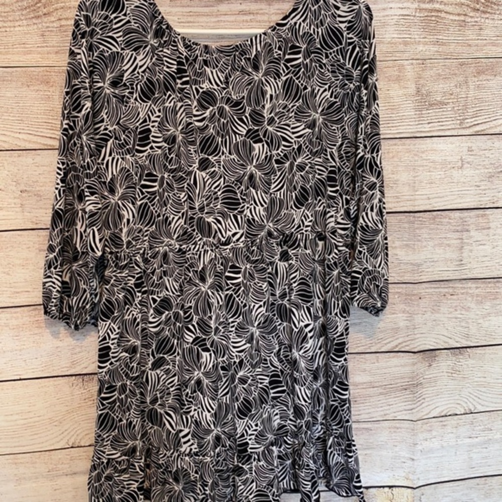 💜💜 Avenue Stretch Women’s Top/Dress  Size 14/16
